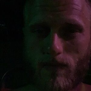 Meet your Posher, Levi